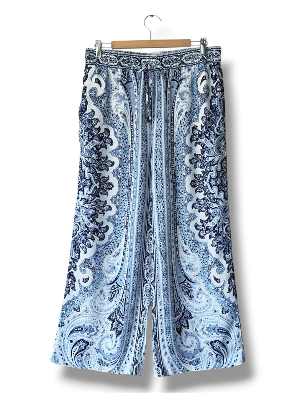 Alice + Olivia Wide Leg Paisley Pants in Delft Blue and White Size 12